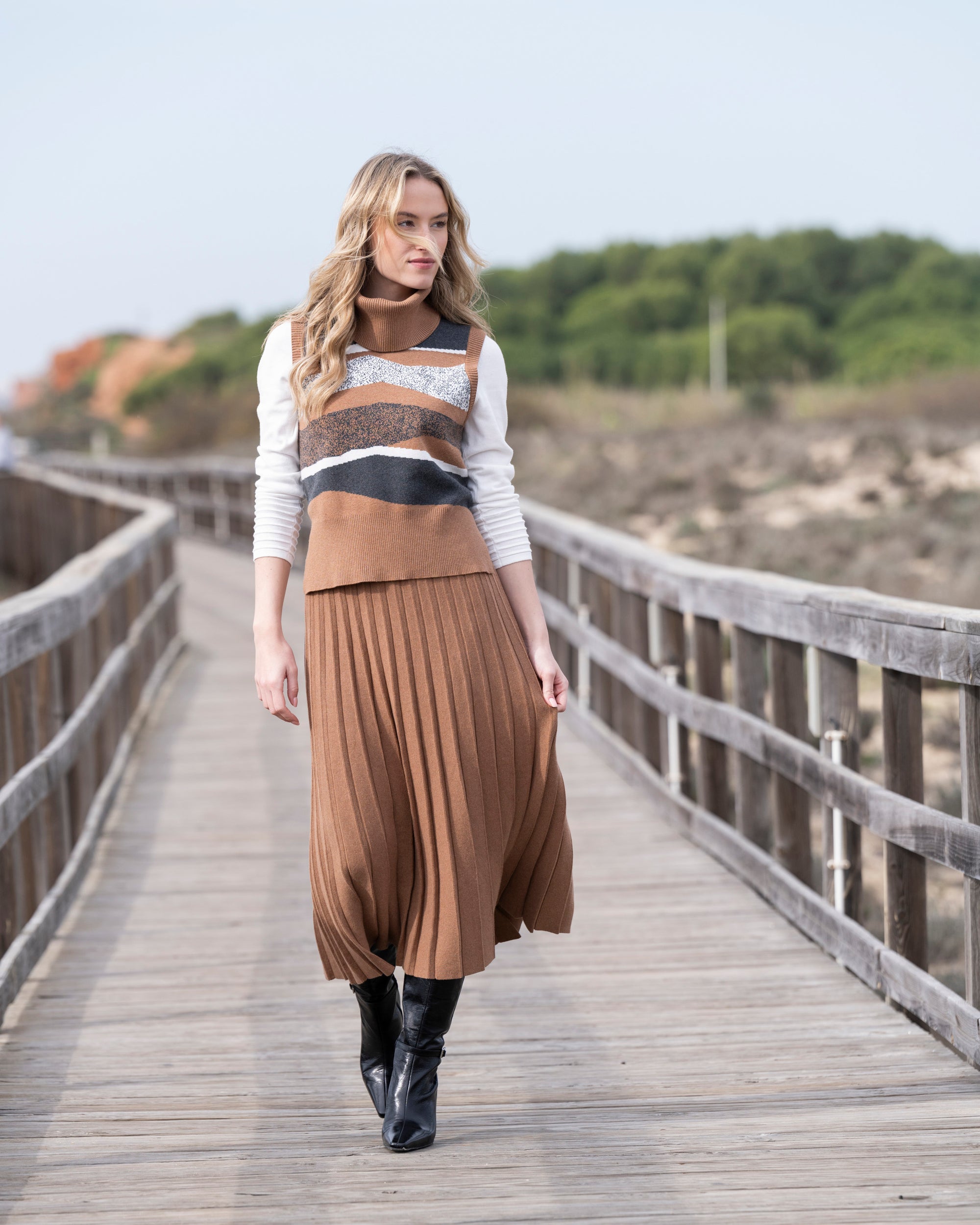 Marble - 8107 - Knit Vest